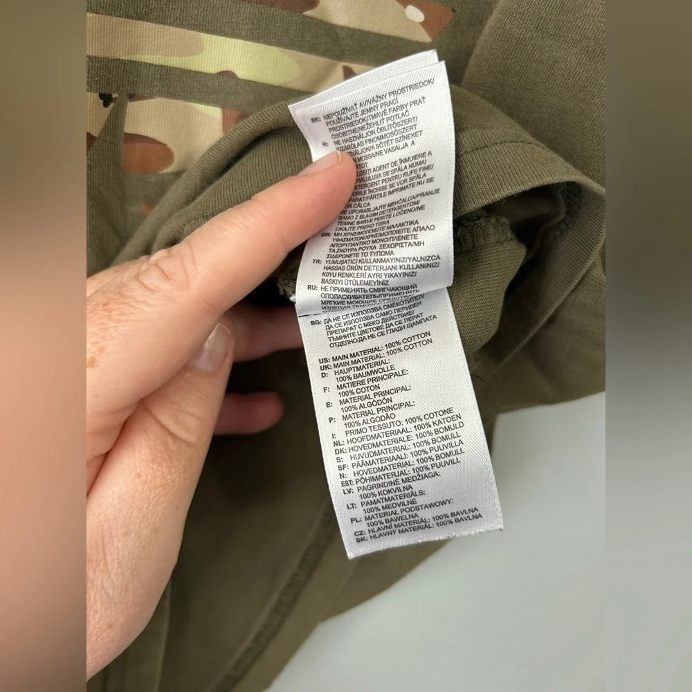 Adidas Men’s Medium Olive Green Army Camo Logo short sleeve T-Shirt - Picture 3 of 3